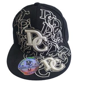 USA Washington DC Logo Mens Medium Fitted Cap Hat Black White Casual NEW